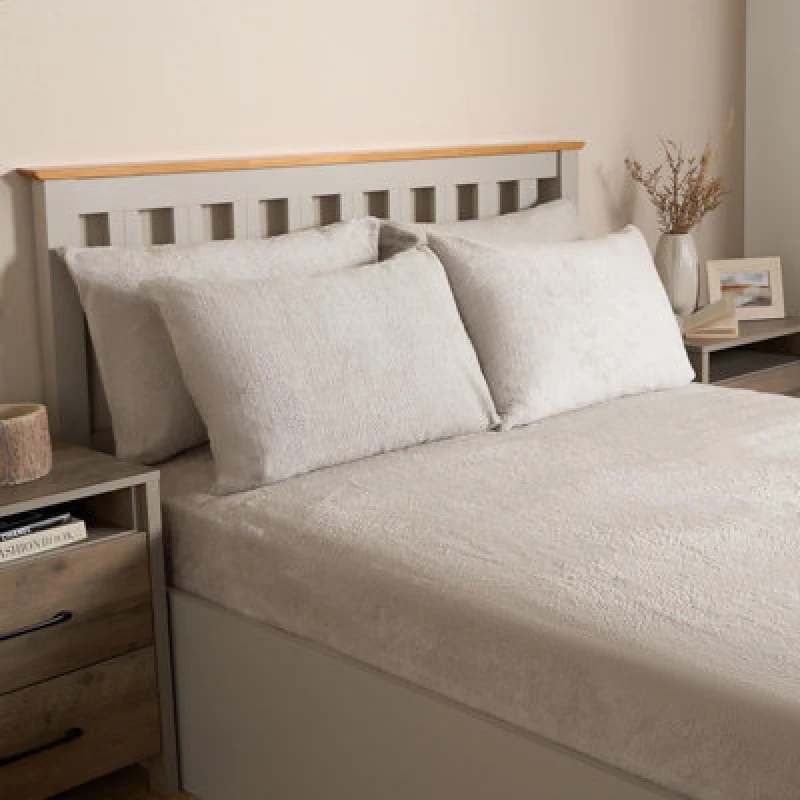 Image of OHS OHS 4 Pack Teddy Fleece Pillowcase Cover Bedding Set Thermal in Natural Size: Standard Pillow Case Natural Standard Pillow Case Unisex 502743421