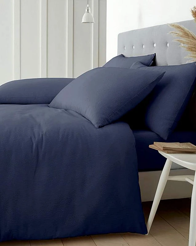 Image of Catherine Lansfield Catherine Lansfield 'Brushed Cotton' Duvet Cover Set in Navy Size: Double Navy Double Unisex 5057681115382