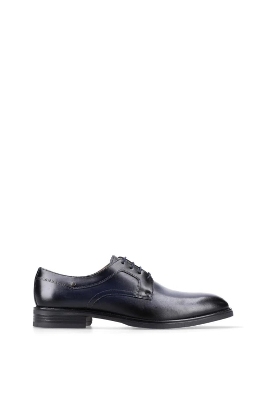 Image of Base London Base London Men Sleeve Lace Up Shoe in Navy Size: 6 Navy 6 Male 5063294194386