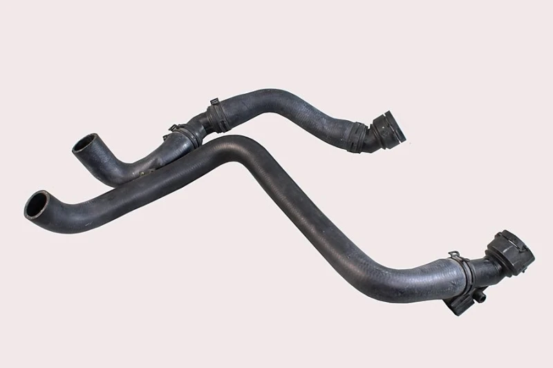 Image of METZGER 2421293 Radiator Hose Lower Left Radiator Hose (475)