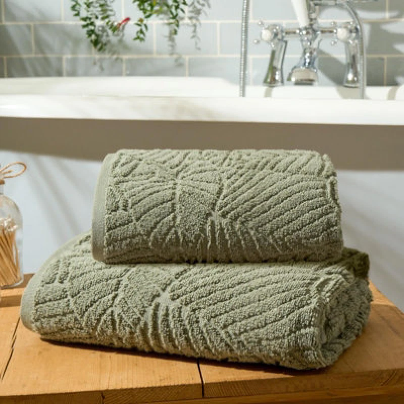 Image of OHS OHS Leaf Jacquard Bath Hand Towel Cotton Bathroom Absorbent Quick Drying Cloth in Green Green Hand Towel Unisex 5027434186327