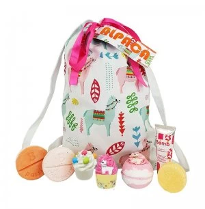 image of Bomb Alpaca My Bags Wash Bag Gift Pack