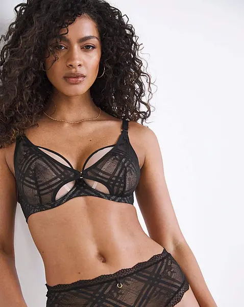 Image of Freya Freya Fatale High Apex Wired Bra Black Female 32DD SP91809