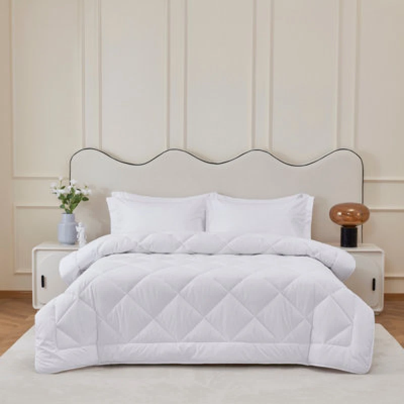 Image of Ezysleep Ezysleep Hotel Quality Wool Blend Duvet in White Size: Double White Double Unisex 753775273994