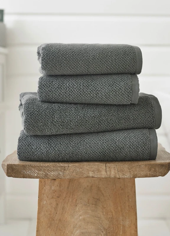 Image of Deyongs Deyongs Romeo Luxury Textured Quik Dri 100% Cotton Towels in Charcoal Size: Bath Towel Charcoal Bath Towel Unisex 5054990129710
