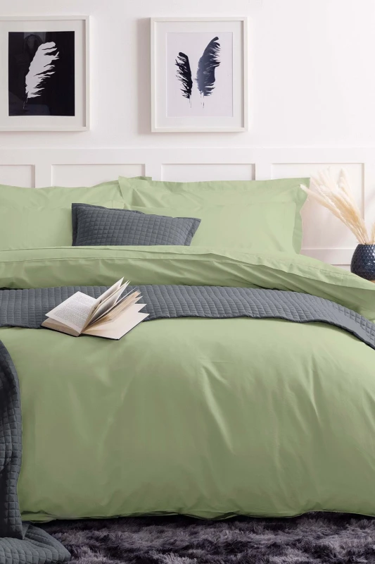 Image of Belledorm Easy Care 200 Thread Count Cotton Polyester Percale Duvet Cover in Olive Size: Super King Olive Unisex Super King