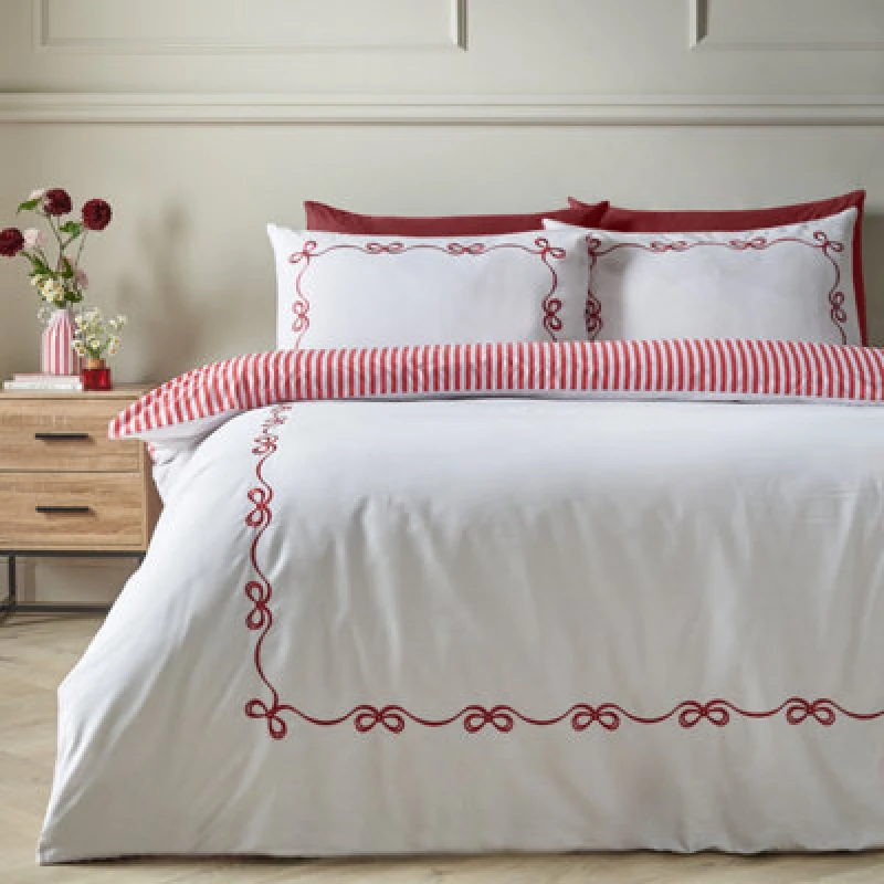 Image of Catherine Lansfield Bow Embroidery Single Duvet Cover Set With Pillowcase White / Red