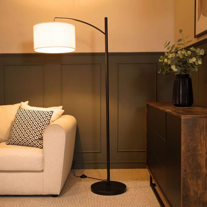 Image of ValueLights Preto Black Metal Curved Floor Lamp With Cream Boucle Shade Black unisex