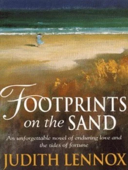 Image of Footprints on the Sand by Judith Lennox Paperback