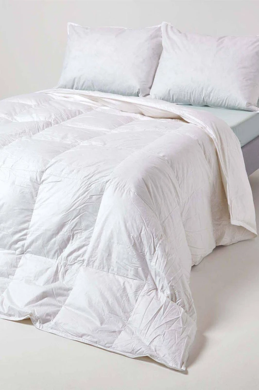 Image of Homescapes Luxury White Duck Down 9 Tog King Size Duvet