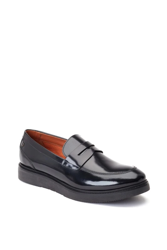 Image of Base London Base London Men Sid Penny Loafer in Black Size: 7 Black 7 Male 5038538362296