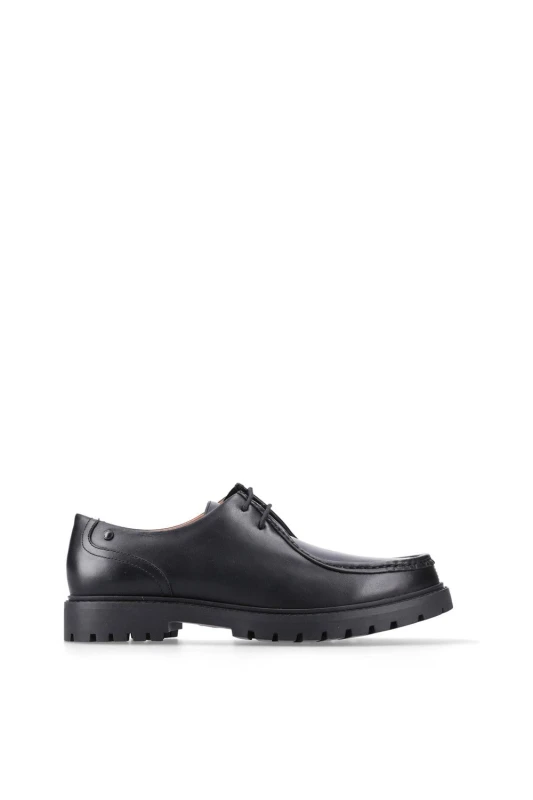 Image of Base London Base London Men Carbon Wallabe in Black Size: 9 Black 9 Male 5063294204177