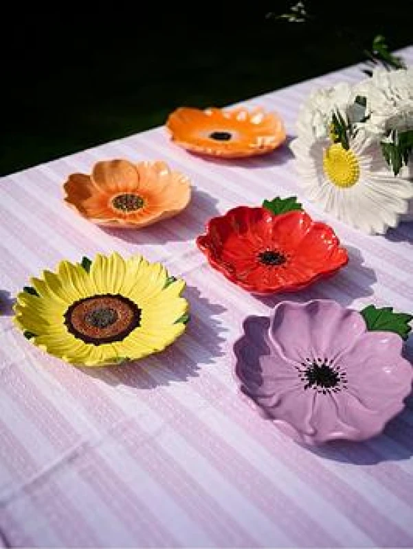 Image of The Cottage Garden Set of 4 Bright Flower Plates - 17.5cms Multicolor Unisex