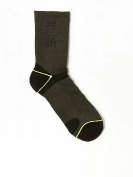 image of Regatta Blister Protection II Socks - Black, Size 6-8, Men