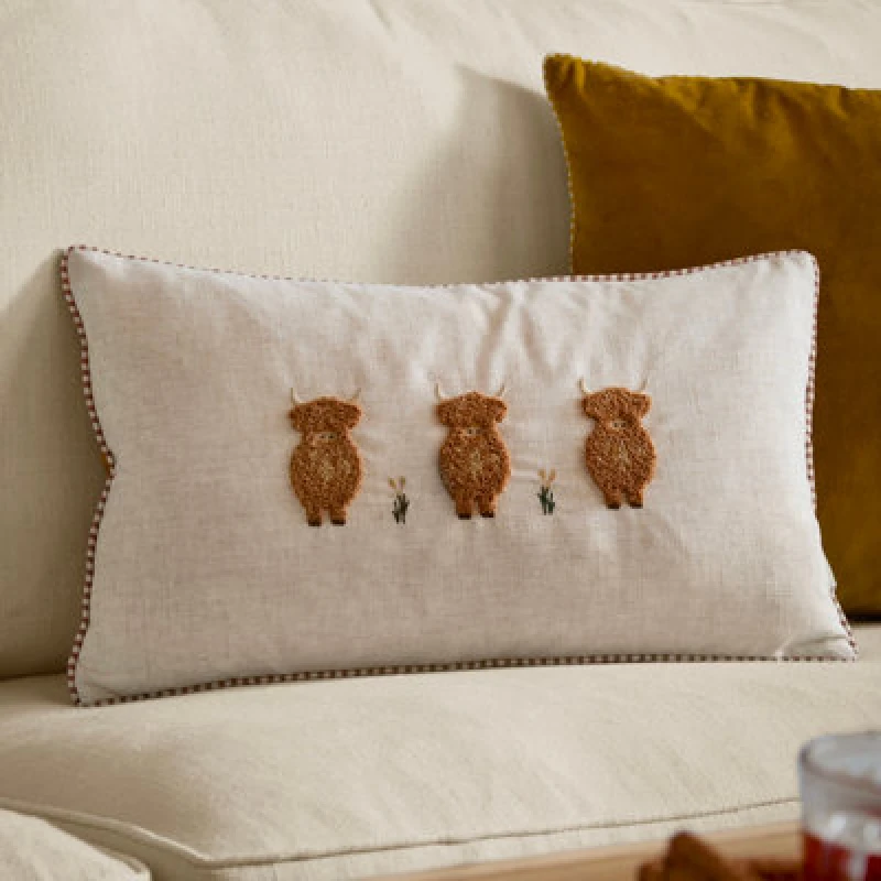 Image of Wylder Ramble Highland Cows Tufted Cushion in Off-White Size: 30cm x 50cm Off-White Unisex 30cm x 50 cm