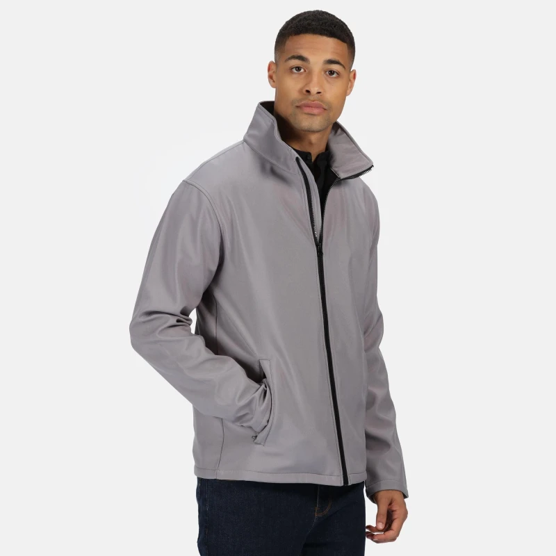 Image of Regatta Regatta Men 'Ablaze' Printable Softshell Jacket in Dark Grey Size: large Dark Grey L Male 5051522963989
