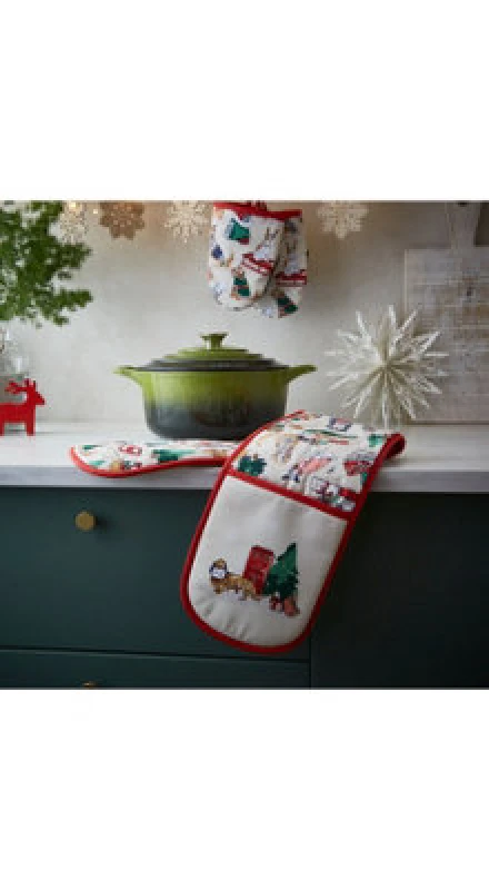 Image of Ulster Weavers 'Merry Mutts' Christmas Animals Double Oven Glove Red