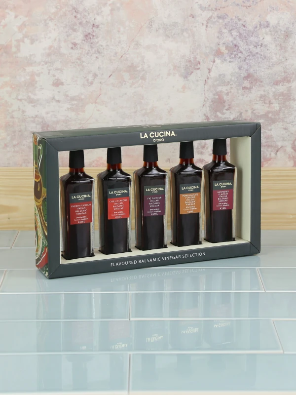 Image of Kimm and Miller (UK) Ltd Kimm and Miller (UK) Ltd Balsamic Vinegar Selection in Green Size: 250ml Green 250ml Unisex 5055475461424