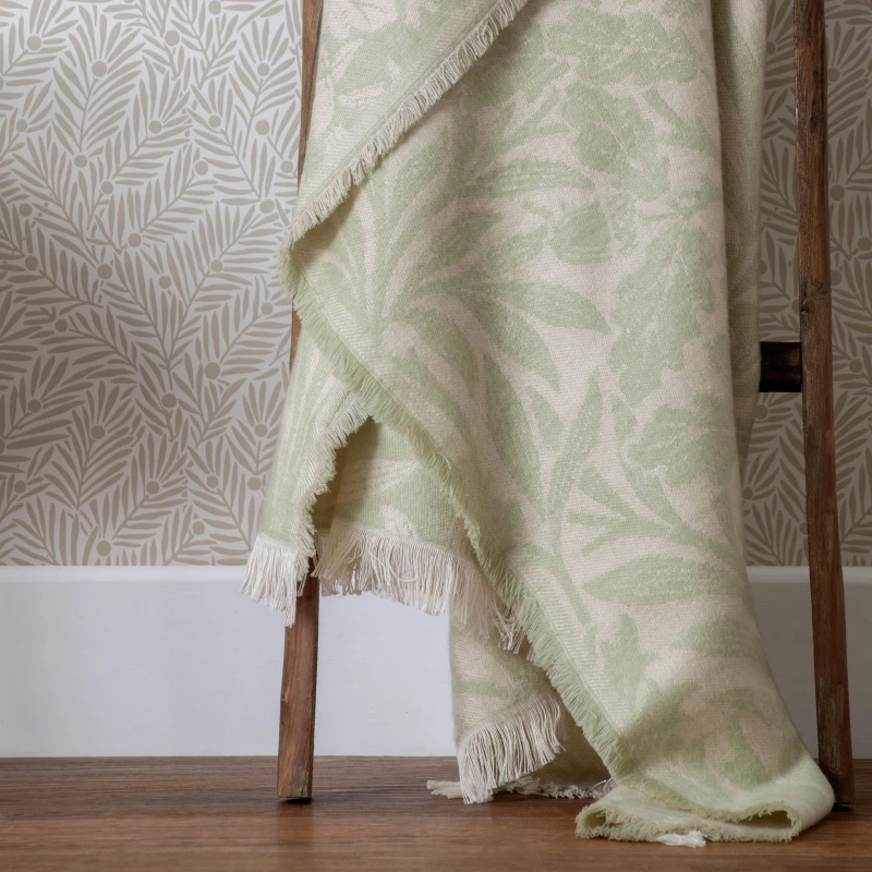 Image of Morris & Co Morris & Co Acorn Tonal Jacquard Throw in Green Size: 130cm x 170cm Green 130cm x 170cm Unisex 5025532811660