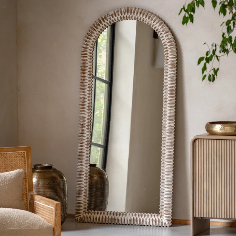 Image of Gallery Pimlico Arch Leaner Distressed Cream 770X1700Mm Cream W7KCL Unisex