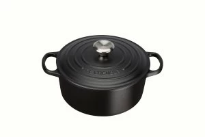 Image of Le Creuset Signature Round Casserole 24cm Black