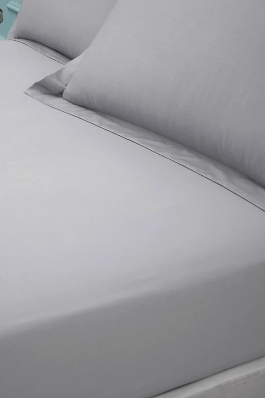 Image of Bianca '180 Thread Count Egyptian Cotton' Fitted Sheet in Silver Size: Double Silver Unisex Double