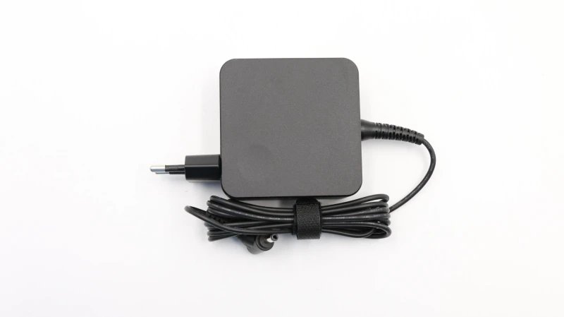 Image of Lenovo 01FR159 power adapter/inverter Indoor 20 W Black