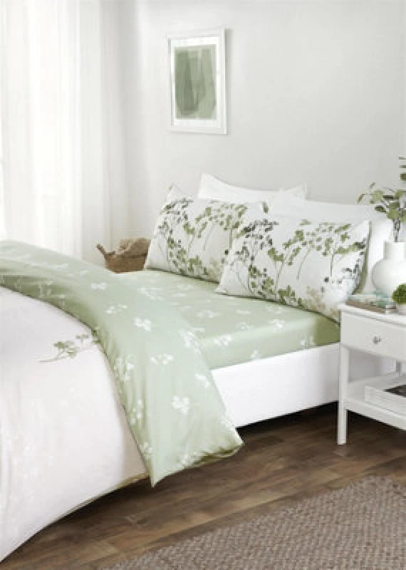 Image of Rapport Home Shadow Floral Microfibre Polyester Complete Duvet Set With Pillowcase Green