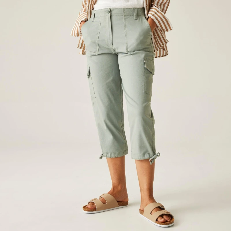 Image of Womens Trousers Regatta Shorebella Capri Vert Female 40