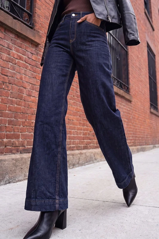 Image of Roman Womens Cotton Blend Wide Leg Stretch Jeans in Indigo Size: 18 Indigo Female 18