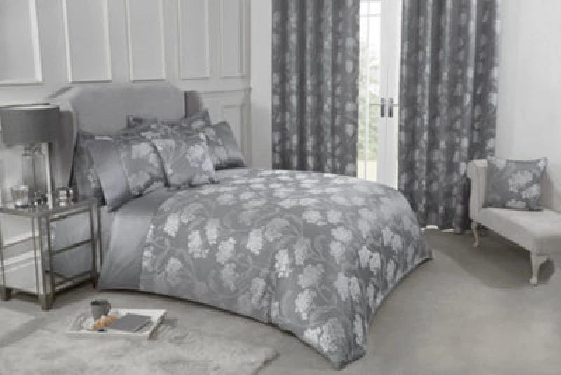 Image of New Edge Blinds English Garden Duvet Set in Grey Size: King Grey Unisex King