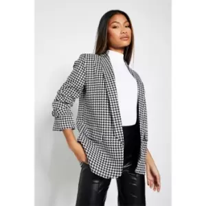 image of I Saw It First Dogtooth Ruched Sleeve Blazer - Black