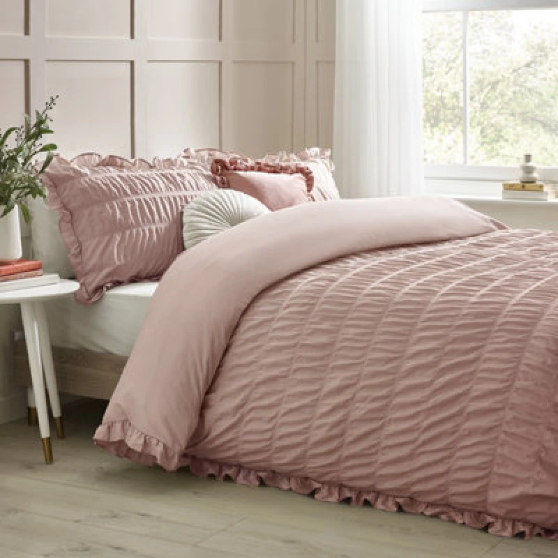 Image of Catherine Lansfield Seersucker Frill Duvet Cover Set With Pillowcase Pink