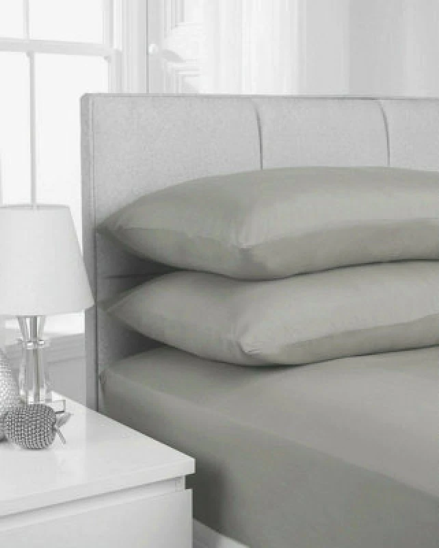 Image of Smart Living Smart Living Polycotton Bed Linen Luxury Bedsheet or Pillowcase Non Iron in Grey Size: Single Fitted Grey Single Fitted Unisex 50513463