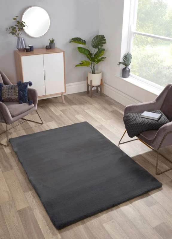 Image of The Linen Consultancy The Linen Consultancy TLC 5 Star Hotel Concept Luxury Faux Fur Charcoal Rug Size: 60cm x 100cm Charcoal 60cm x 100cm Unisex 50