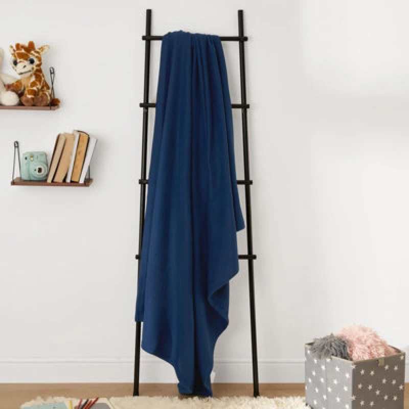 Image of OHS OHS Warm Plain Fleece Throw Over Bed Blanket in Navy Size: 150cm x 200cm Navy 150cm x 200cm Unisex 5027434156795
