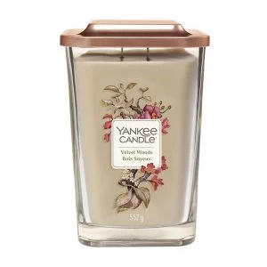 Image of Yankee Candle Elevation Velvet Woods Candle 552g