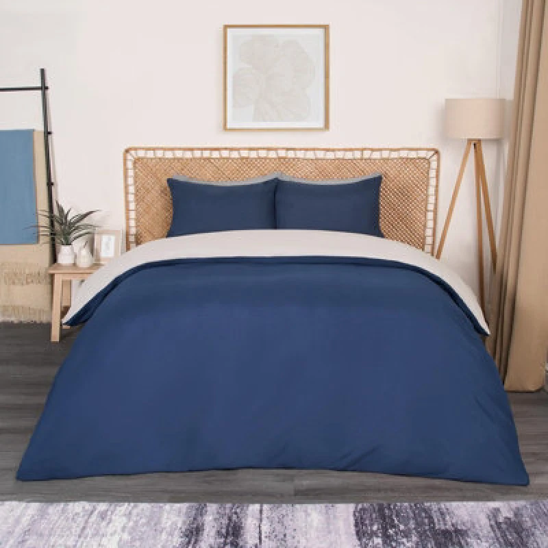 Image of OHS OHS Plain Reversible Duvet Cover With Pillowcase Set in Navy Size: Single Navy Single Unisex 5027434181520