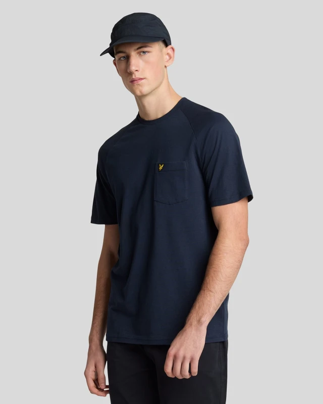 Image of Lyle & Scott Mens Linen Blend Raglan T-Shirt in Dark Navy