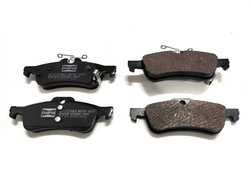 Image of Brake pad set CHAMPION 572588CH