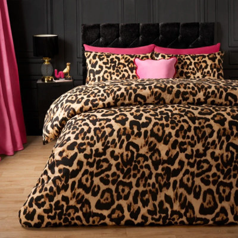 Image of OHS OHS Leopard Duvet Cover Bedding Set Animal Quilt Soft Pillowcase in Natural Size: Single Natural Single Unisex 5027434203437