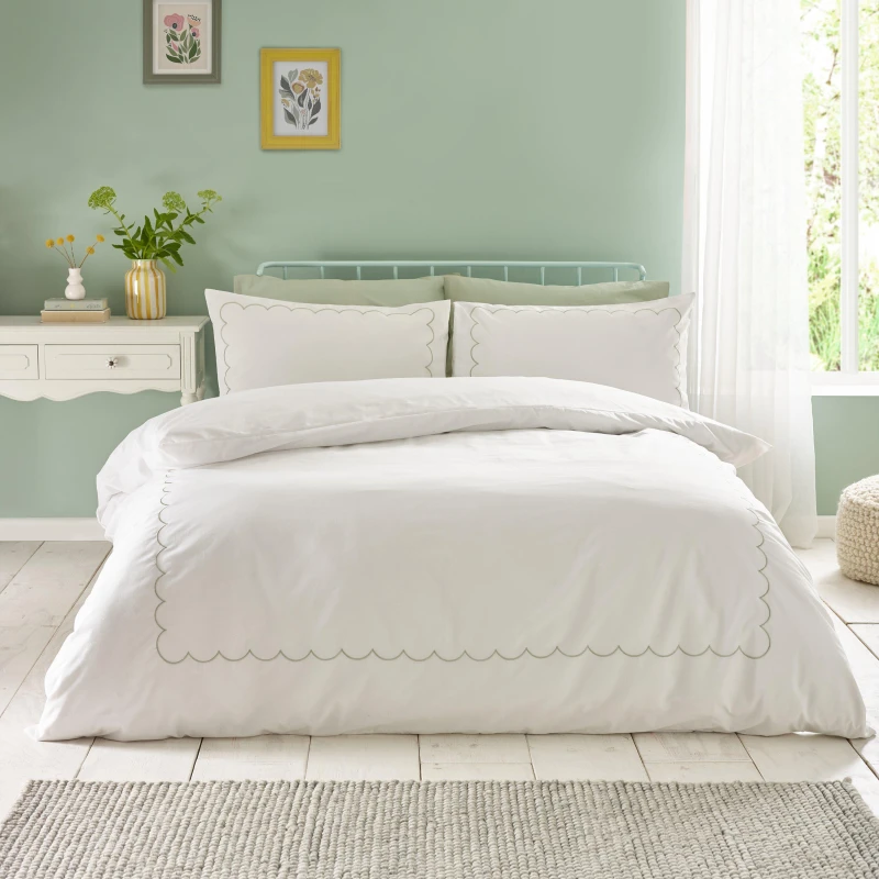 Image of Catherine Lansfield Scallop Border Embroidered Duvet Cover Bedding Set White Green