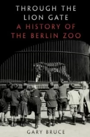 Image of Through the lion gate by Gary Bruce