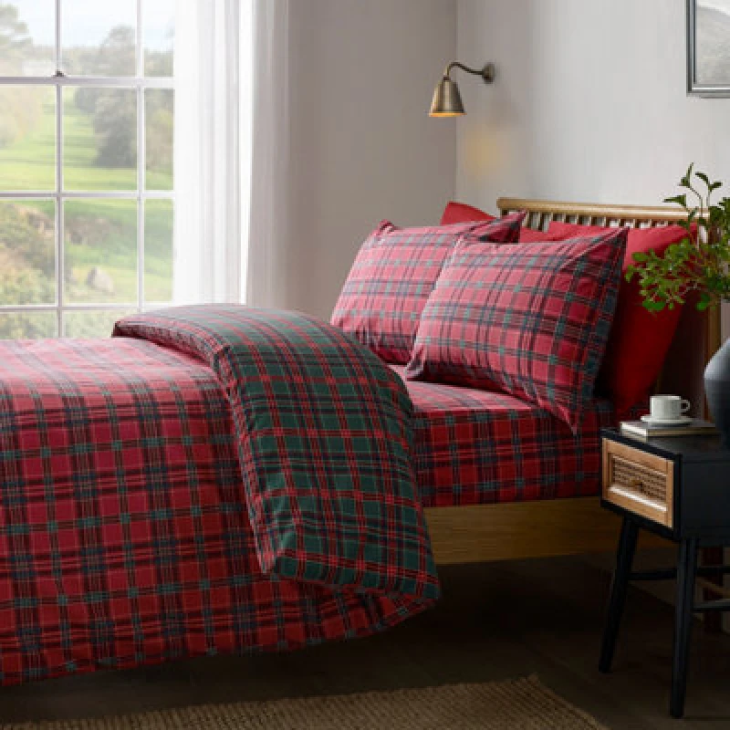 Image of Catherine Lansfield Tartan Check Reversible Double Duvet Cover Set With Pillowcases Red / Green