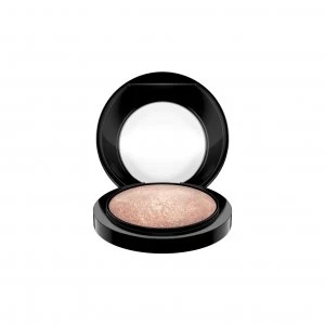 Image of MAC Mineralize Skinfinish Soft Gentle