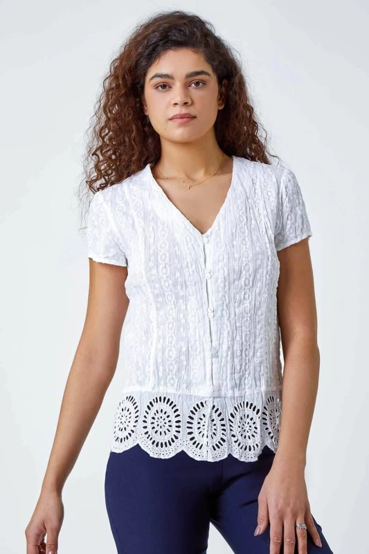 Image of Roman Womens Cotton Embroidered V-Neck Crinkle Blouse in White Size: 14 White Female 14