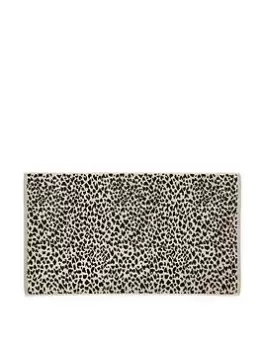 Image of Nalu Nicole Scherzinger Koko Towels Bath Mat Linen & Black