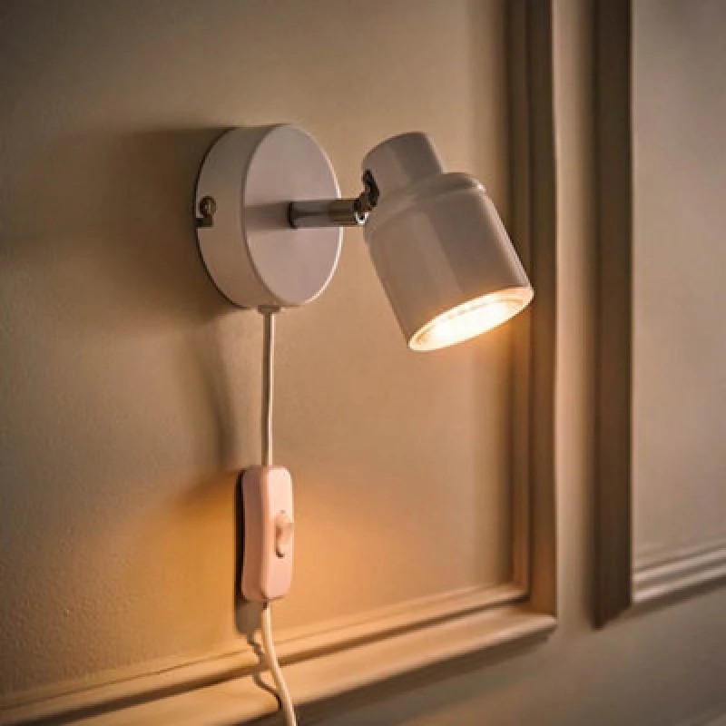 Image of ValueLights ValueLights Benton Single Adjustable Plug In Spotlight Wall Light with LED Bulb in White White One Size Unisex 5059406037092