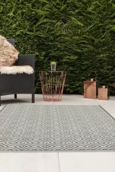 image of Lightweight Reversible Plastic Woven Outdoor Rug 120x170cm Diamond