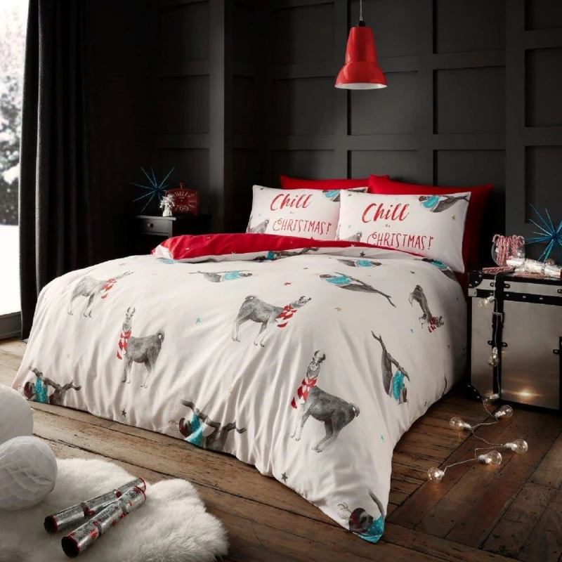 Image of Smart Living Smart Living Printed Polycotton Christmas Duvet Cover With Pillowcases in White Size: Double White Double Unisex 5051346156741